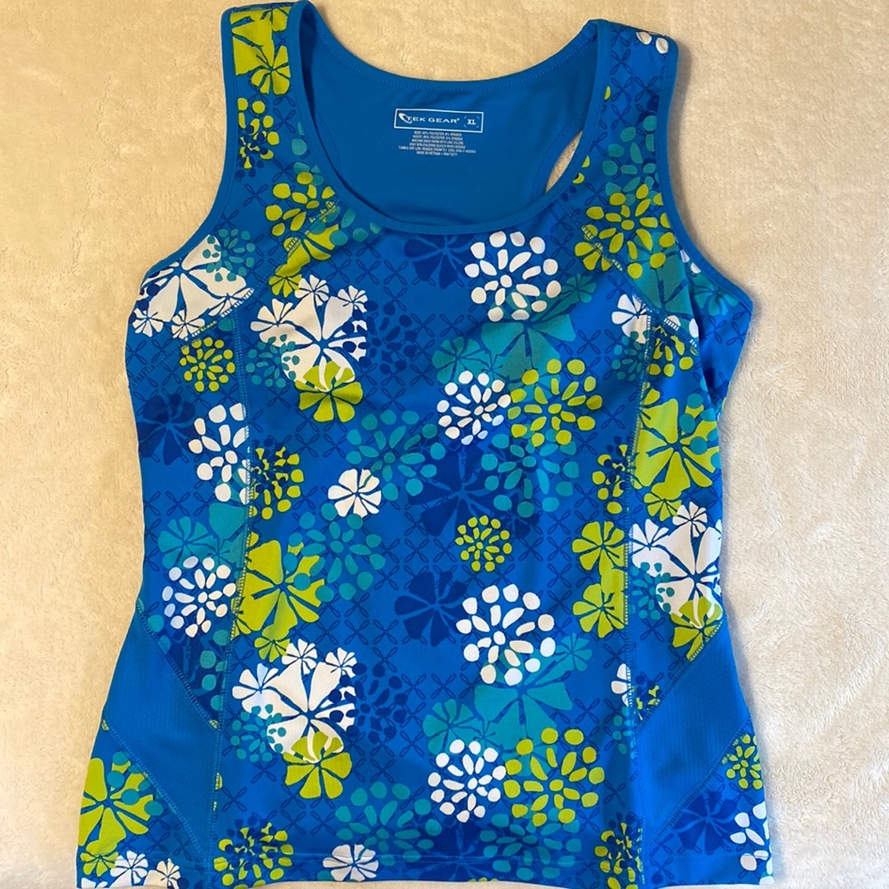 Sports racer back tank